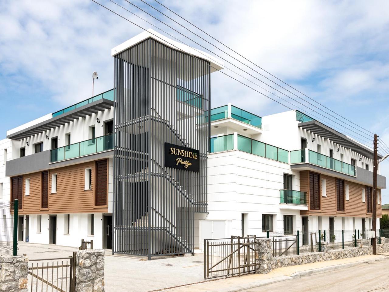 Sunshine Prestige Apartments Agios Georgios  المظهر الخارجي الصورة
